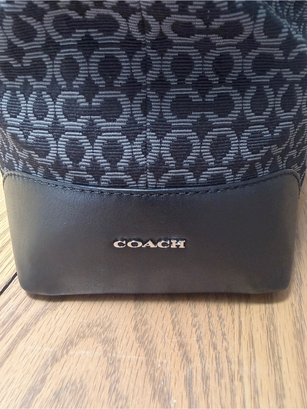 2013 COACH Madison Blk/Gry OpArt Needlepoint Tote w/ Pink Leather Charm 26767 - Picture 8 of 15